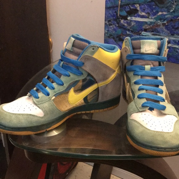 Nike 6.0 Limited Editions - See through sides - Size 9 - EUC - Missing 1 insole - Picture 2 of 8